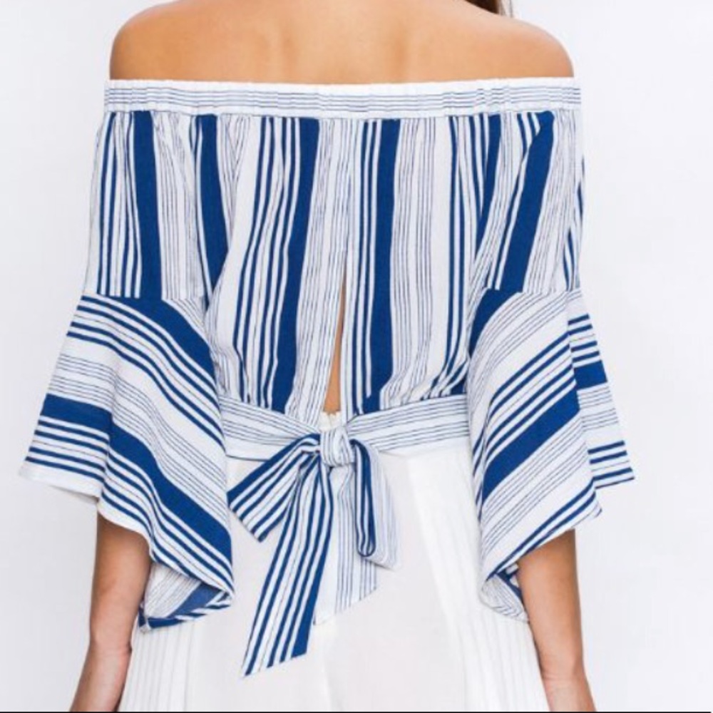 🌟Sale🌟Off Shoulder Top - Picture 3 of 6